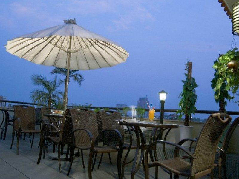 Oriental Suites Hotel & Spa Hanoi Restaurant photo